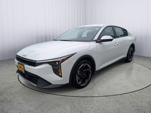 Used 2025 Kia K4 EX FWD image 7