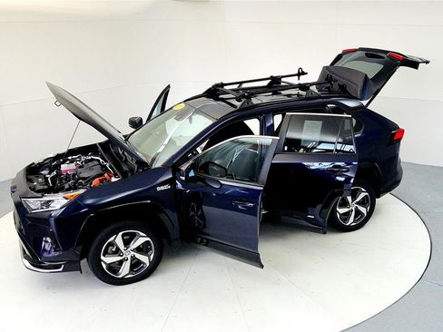 Certified 2021 Toyota RAV4 SE w/ Weather & Moonroof Package image 22