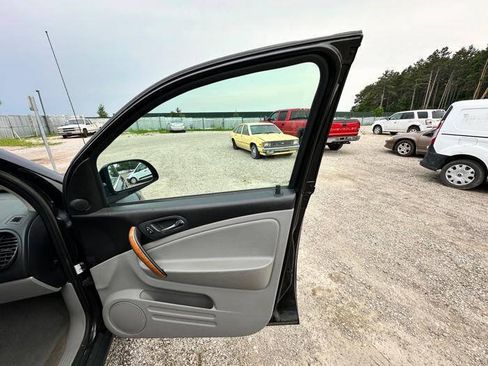 Used 2007 Saturn Vue 2WD V6 w/ Comfort Pkg image 30