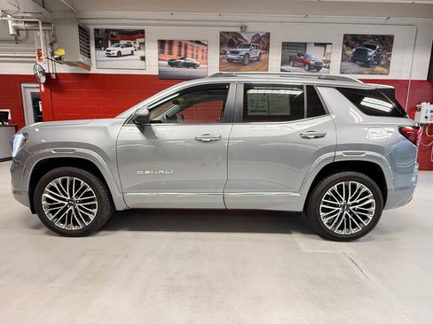 Used 2026 GMC Terrain Denali w/ LPO, Floor Liner Package AWD/4WD image 2