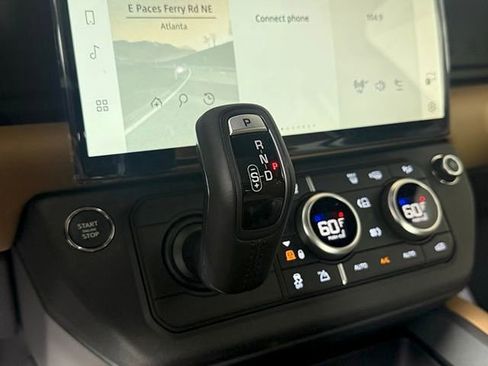 New 2026 Land Rover Defender 130 X-Dynamic SE AWD/4WD image 35