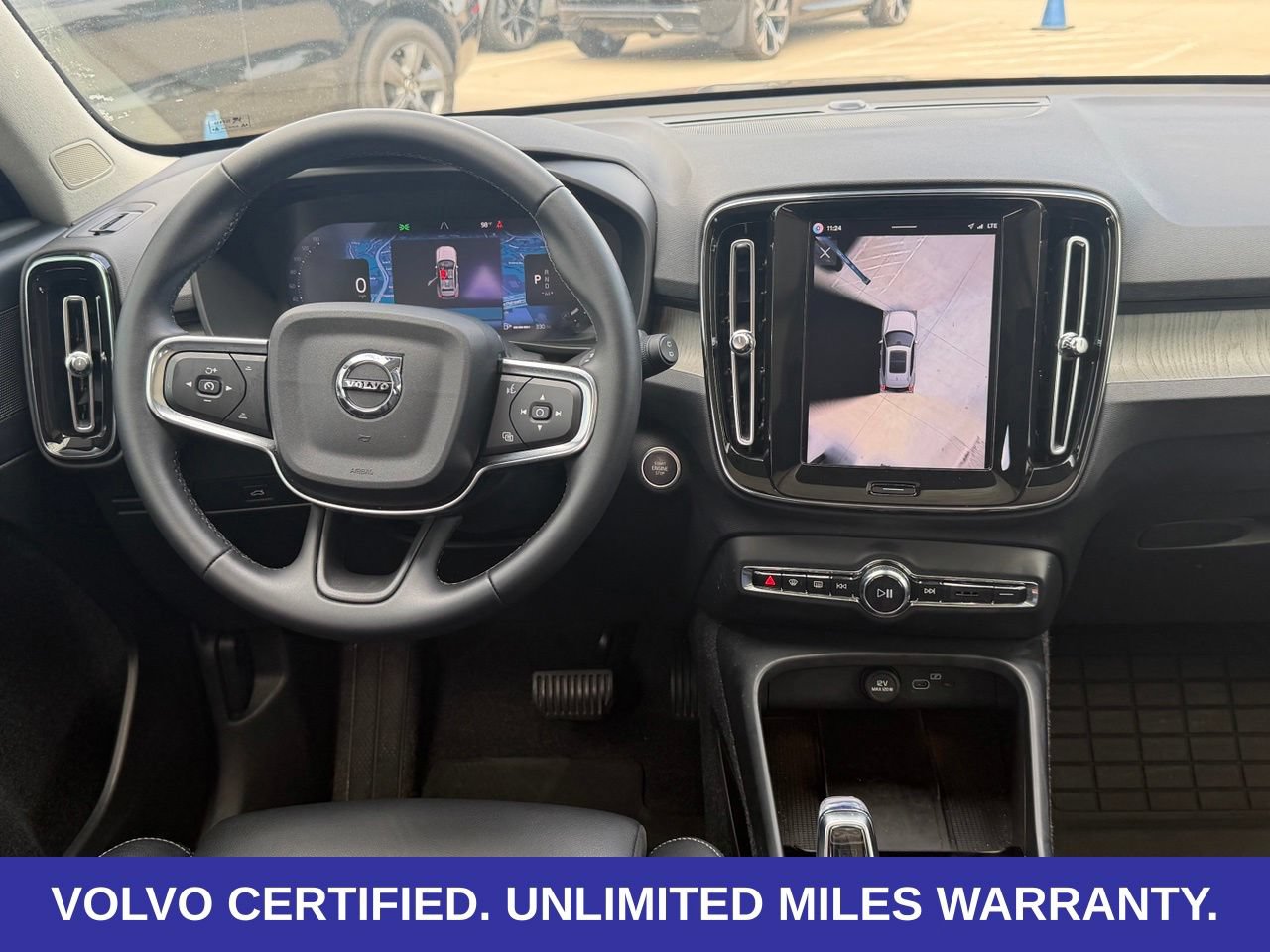 Certified 2026 Volvo XC40 B5 Plus AWD/4WD image 13