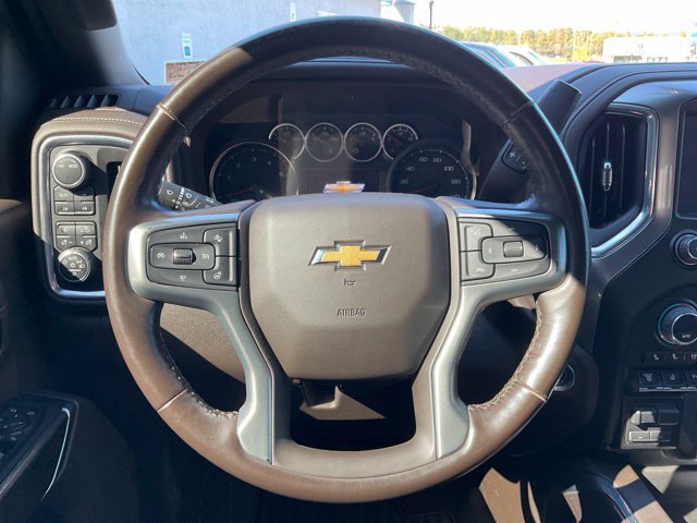 Used 2022 Chevrolet Silverado 2500 LTZ w/ LTZ Convenience Package AWD/4WD image 5