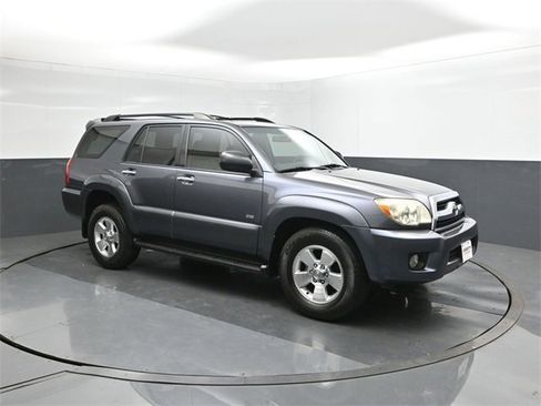 Used 2007 Toyota 4Runner SR5 image 17