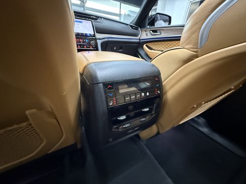 Used 2022 Jeep Grand Cherokee L Summit w/ Luxury Tech Group V image 27