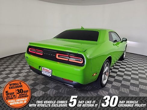 Used 2017 Dodge Challenger R/T w/ Driver Convenience Group image 10