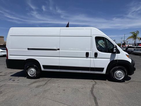 Used 2026 RAM ProMaster 3500 w/ Convenience Group FWD image 8