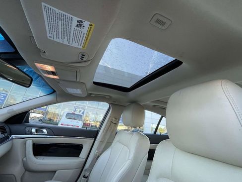 Used 2013 Lincoln MKS AWD image 15