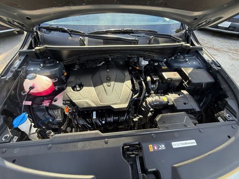 Used 2025 Kia Sportage LX image 28