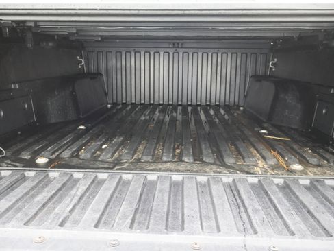 Used 2016 Toyota Tacoma TRD Off-Road image 6