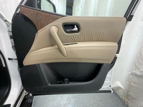 Used 2024 Nissan Armada SL AWD/4WD image 22