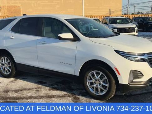 Used 2022 Chevrolet Equinox LT image 2