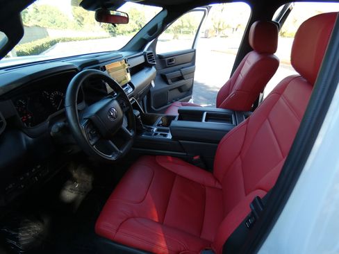 Used 2025 Toyota Tundra SR image 57