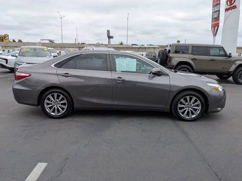 Used 2017 Toyota Camry XLE FWD image 4