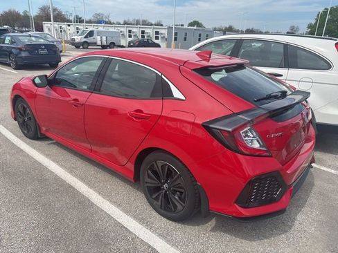 Used 2019 Honda Civic EX image 3