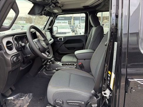 New 2026 Jeep Gladiator Sport image 13