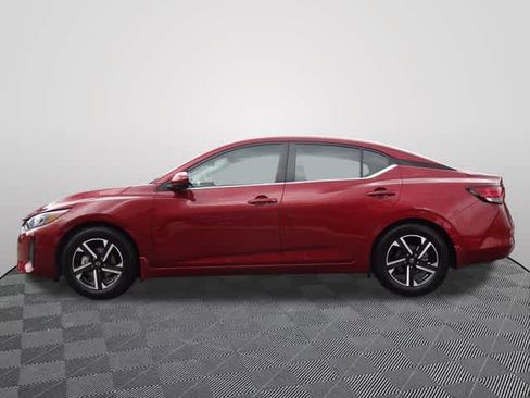 Used 2024 Nissan Sentra SV FWD image 2