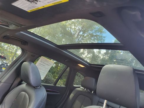 Used 2020 BMW X1 sDrive28i w/ Premium Package image 27