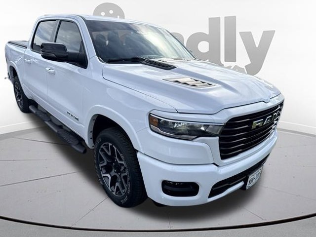 Used 2025 RAM 1500 Laramie w/ Sport Appearance Package AWD/4WD image 4