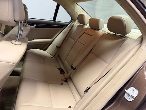 Used 2013 Mercedes-Benz C 300 4MATIC Sedan image 18