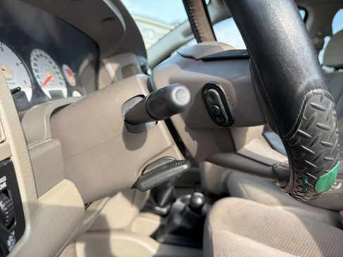 Used 2005 Dodge Ram 3500 Truck SLT w/ Quad Cab Big Horn Value Group image 55