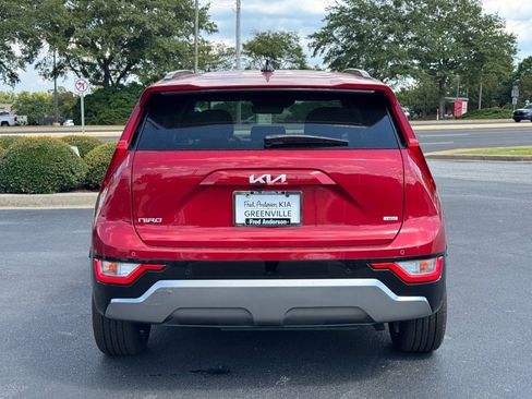 New 2025 Kia Niro EX Touring image 4