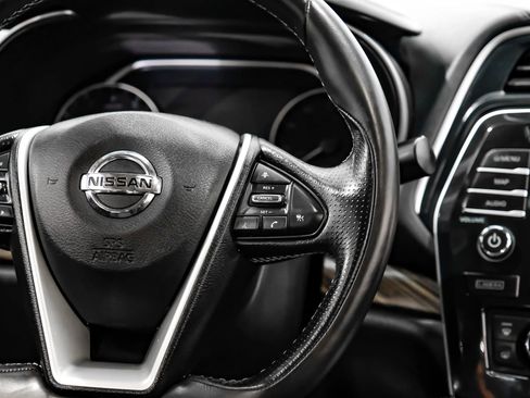 Used 2017 Nissan Maxima Platinum FWD image 28