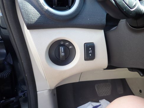 Used 2011 Ford Fiesta SE w/ 201A Rapid Spec Order Code image 14