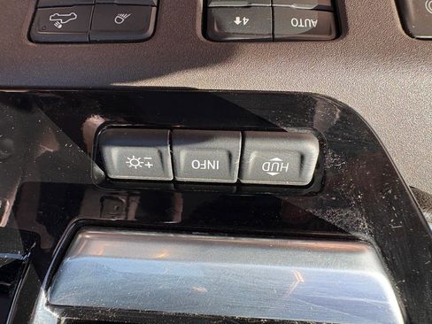 Used 2022 Chevrolet Silverado 1500 LTZ w/ Technology Package image 23