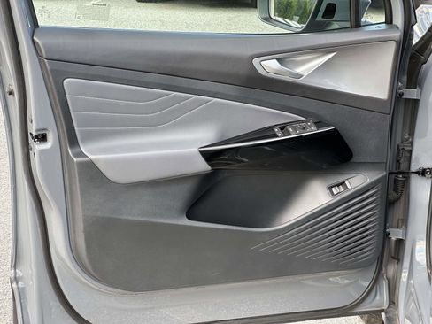 Used 2024 Volkswagen ID.4 S RWD image 17