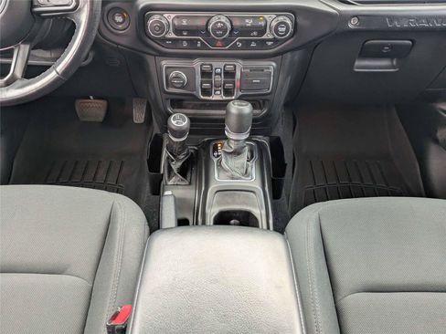Used 2021 Jeep Wrangler Unlimited Sport w/ Sun And Sound Package AWD/4WD image 21