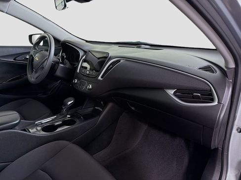 Used 2024 Chevrolet Malibu LT image 29