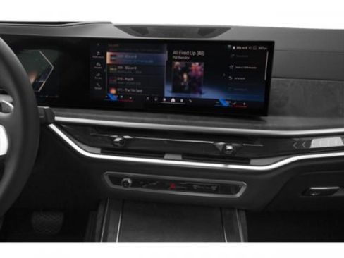 New 2026 BMW X7 xDrive40i w/ Premium Package image 12