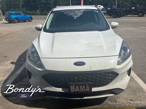 Used 2021 Ford Escape SE FWD image 2