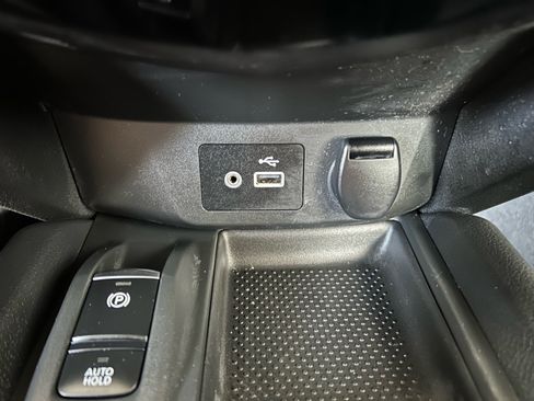 Used 2020 Nissan Rogue SV AWD/4WD image 25