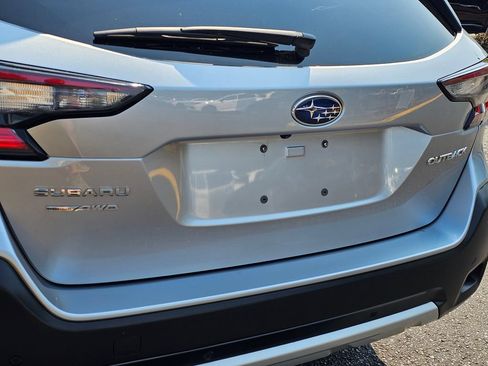 Certified 2025 Subaru Outback Limited AWD/4WD image 14