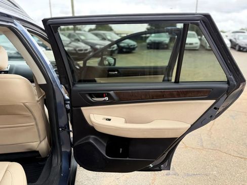 Used 2016 Subaru Outback 2.5i Limited w/ Popular Package #4 image 41