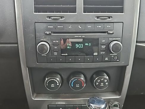 Used 2010 Jeep Liberty Sport w/ Popular Equipment Group image 7