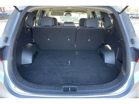 Used 2022 Hyundai Santa Fe SE image 18