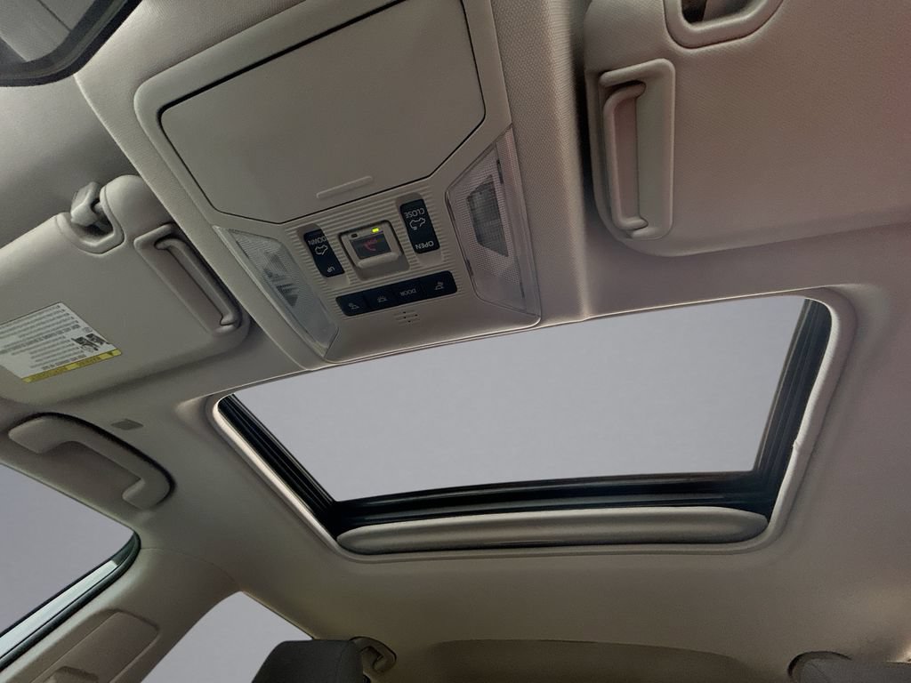 Used 2024 Toyota RAV4 XLE w/ Convenience Package FWD image 28