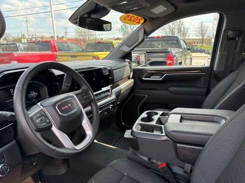 Used 2025 GMC Sierra 1500 Elevation AWD/4WD image 10