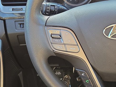 Used 2017 Hyundai Santa Fe Sport FWD image 18