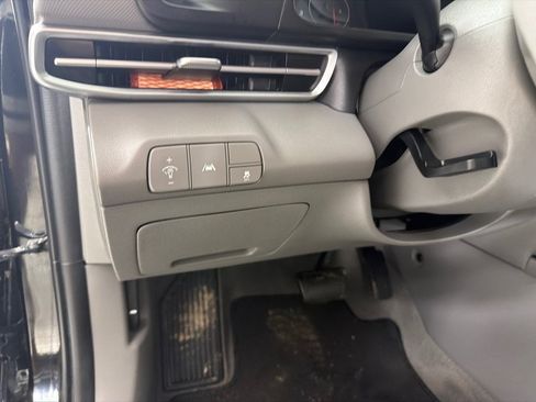 Used 2022 Hyundai Elantra SEL FWD image 14