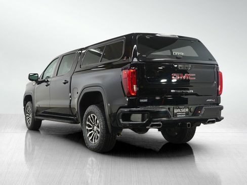 Used 2023 GMC Sierra 1500 AT4 w/ AT4 Premium Package AWD/4WD image 3