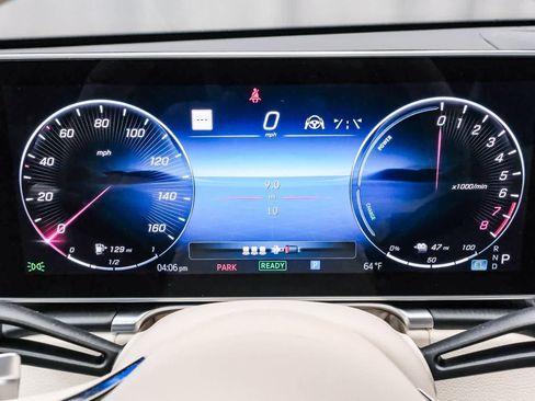 New 2025 Mercedes-Benz S 580e 4MATIC Sedan image 23