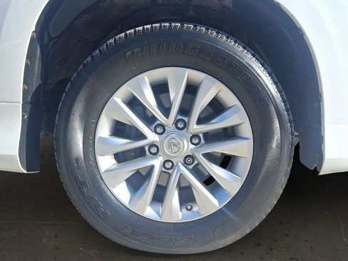 Used 2019 Lexus GX 460 Premium w/ Premium Package image 9