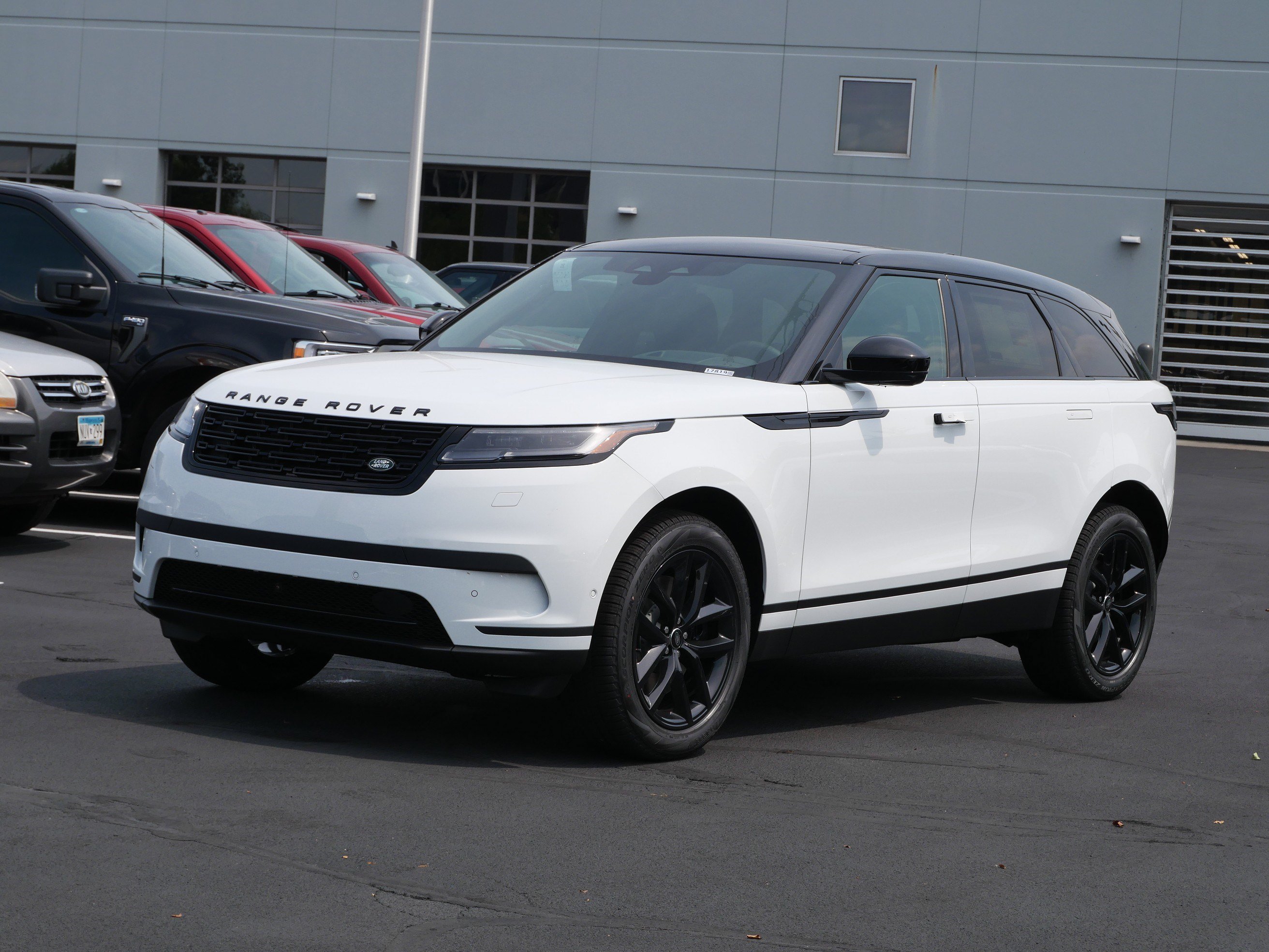 New 2026 Land Rover Range Rover SE AWD/4WD image 11