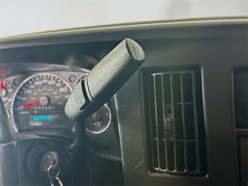 Used 2021 Chevrolet Express 2500 w/ Driver Convenience Package image 16