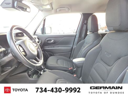 Used 2016 Jeep Renegade Latitude image 13