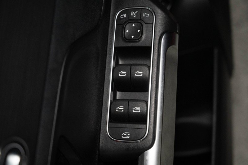 Certified 2026 Mercedes-Benz GLB 250 4MATIC image 25